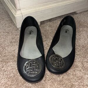 FIONI Black Flats with Metallic Detail